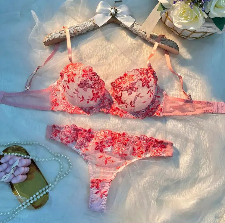 💫Sexy Embroidered Mesh Lingerie Set | Underwire Push-Up Bra & V-String