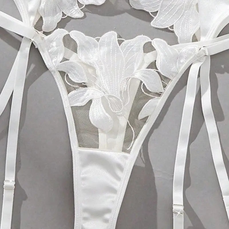 💫Sexy 3-Piece Floral Lace Lingerie Set - Underwire Bra & Garter Belt